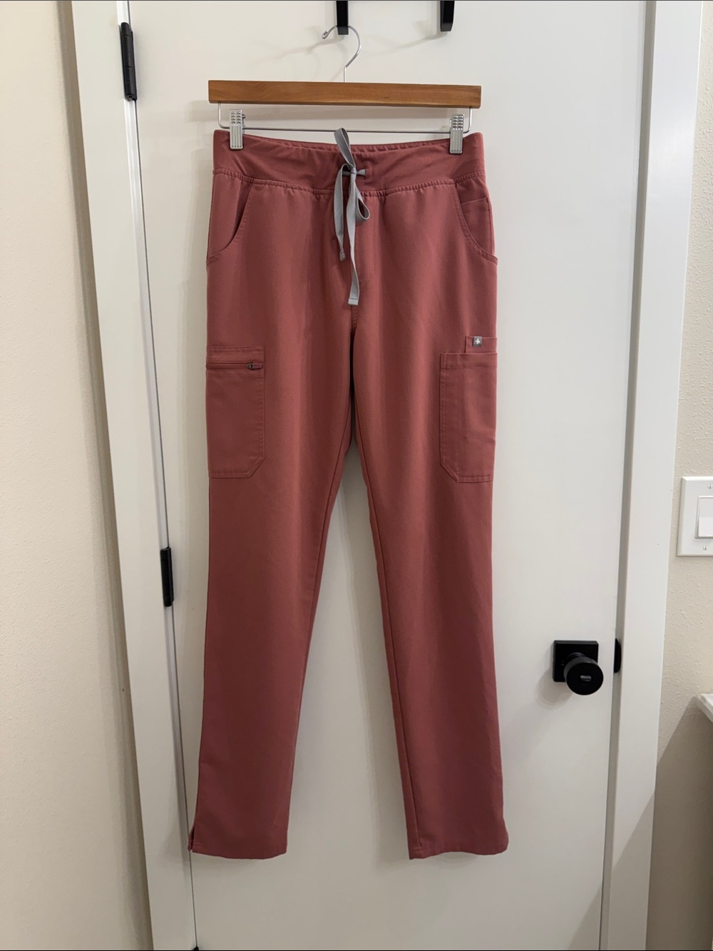 Figs Yola High Rise Straight Leg in Mauve S/tall